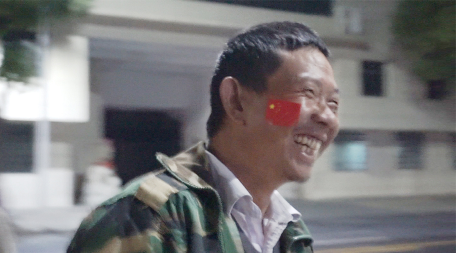 2016年國慶，冷風(fēng)有毒，但國旗暖心